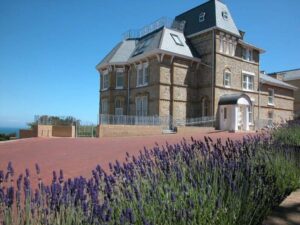 Main Image, Ocean Deck Apartment, 2 The Priory, 34 Luccombe Road, Shanklin