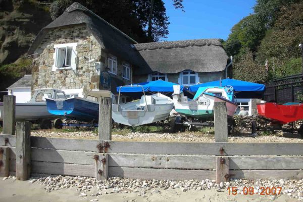 Fishermans Cottage Inn, 1 The Esplanade, Shanklin